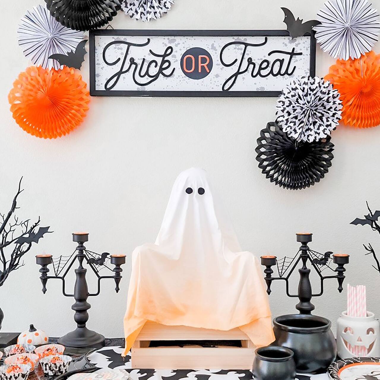 Ombr&#xE9; Ghost Decor